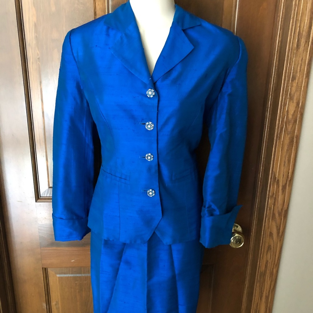 Versai Silk Interview Suit